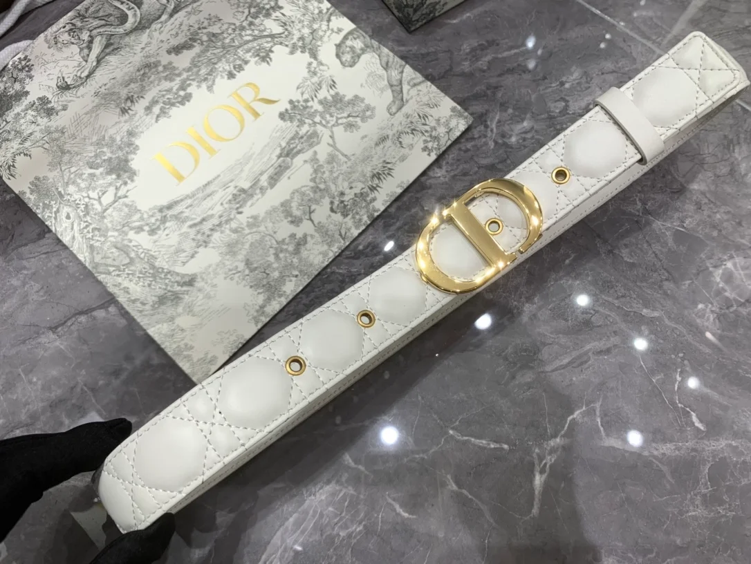 디올 30 몽테뉴 스티칭 벨트 화이트 30mm