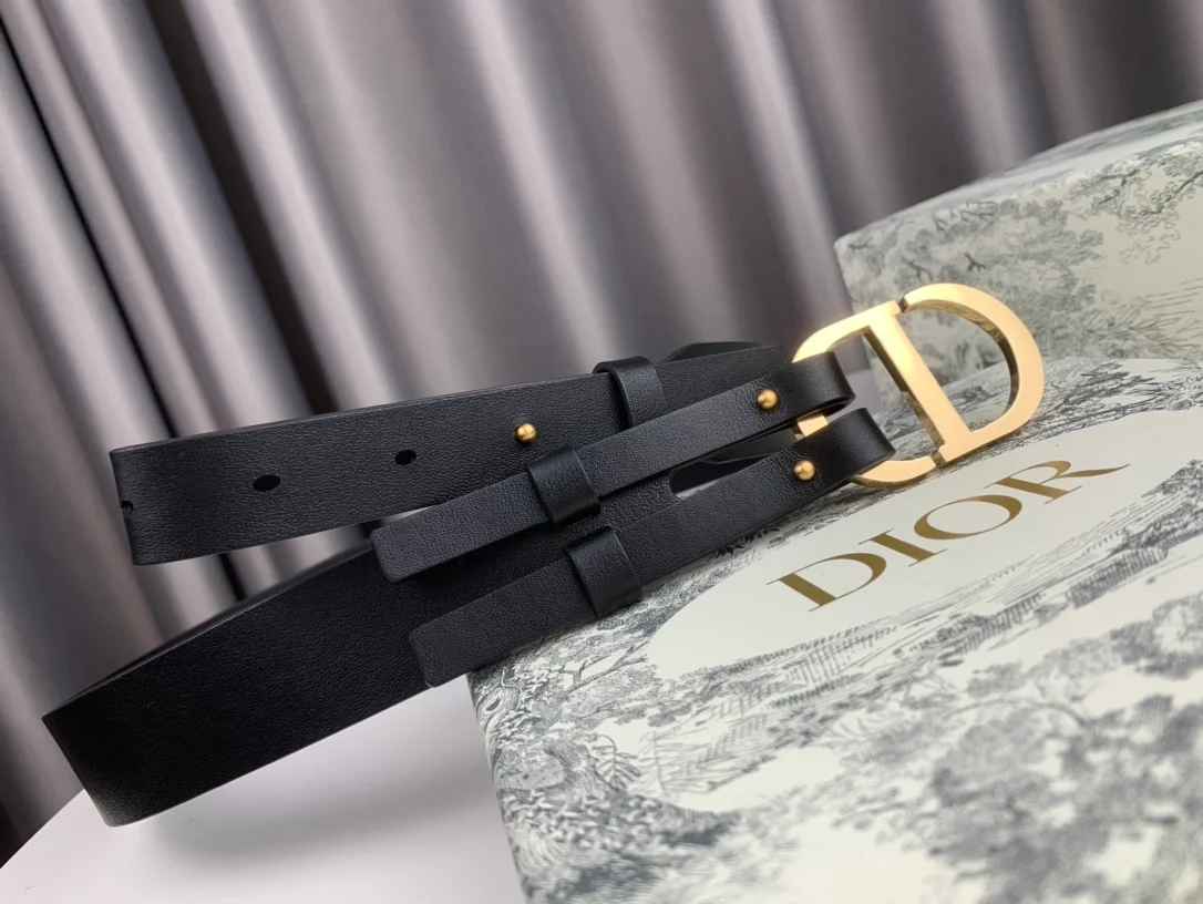 디올 30 몽테뉴 벨트 블랙 30mm