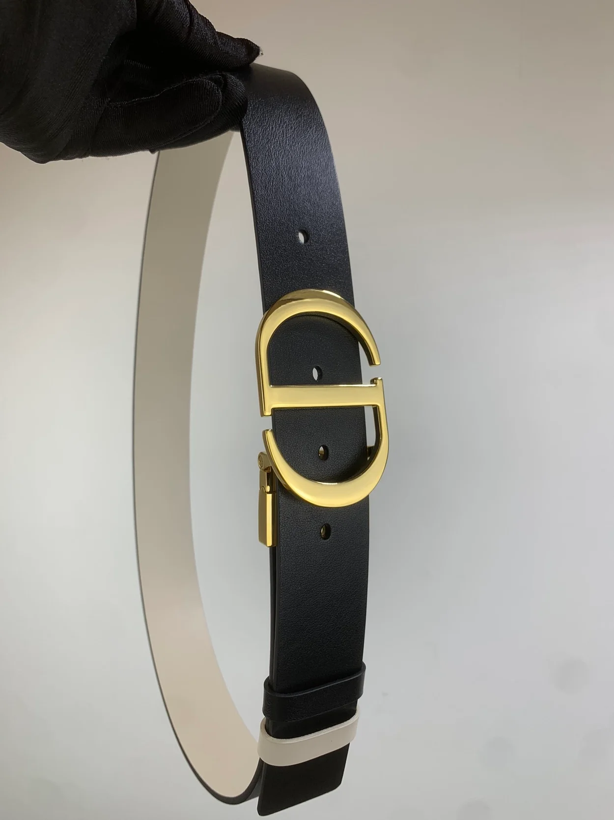 디올 30 몽테뉴 리버서블 벨트 블랙 라떼 35mm