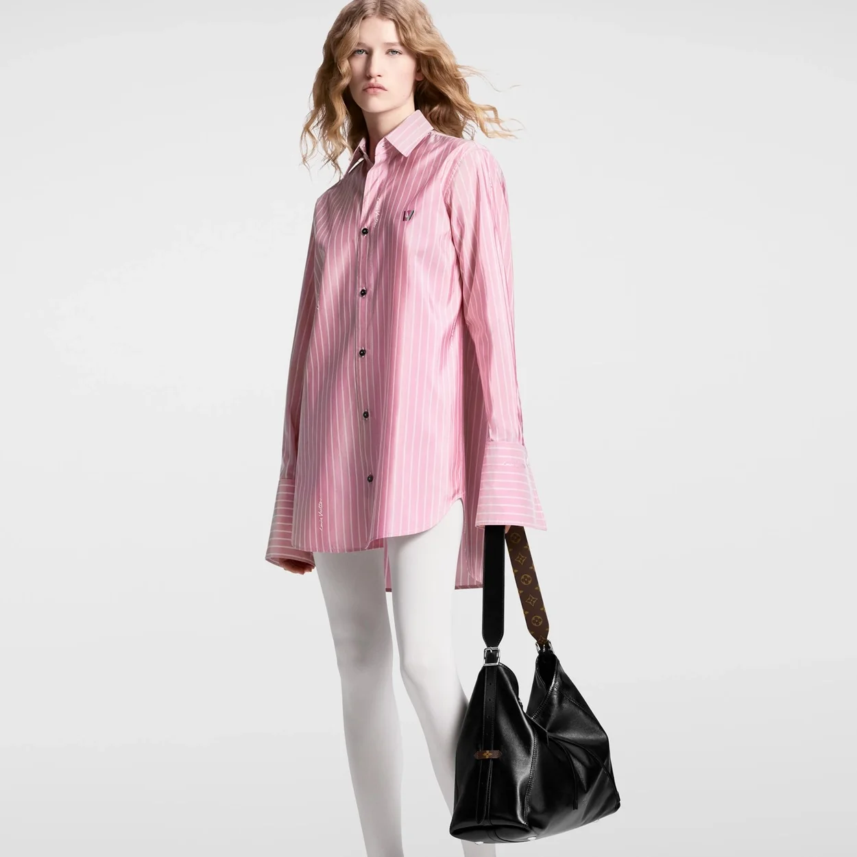 루이비통 캐리올 다크 MM 백 M25143