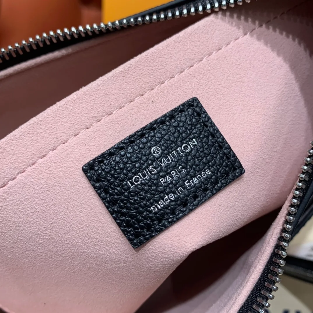 루이비통 마렐 에피 블랙 M80689