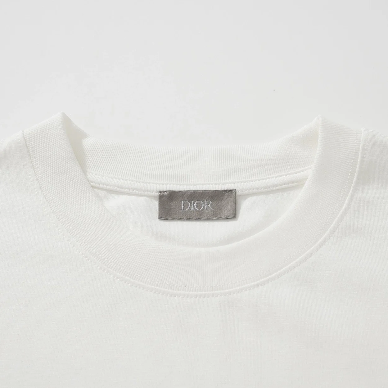 디올 핸드라이팅 캐주얼 핏 티셔츠 화이트