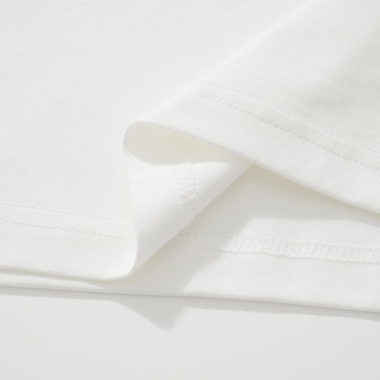 디올 핸드라이팅 캐주얼 핏 티셔츠 화이트