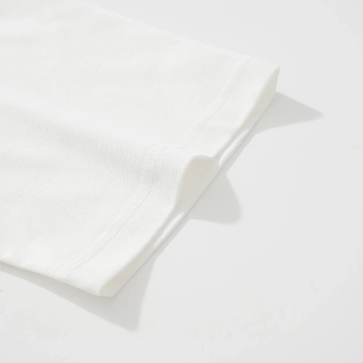 디올 핸드라이팅 캐주얼 핏 티셔츠 화이트