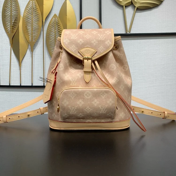 루이비통 몽수리 백팩 M15135