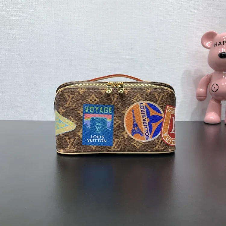 루이비통 컴파트먼트 토일레트리 파우치백 M14744