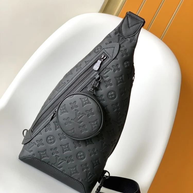 루이비통 듀오 슬링 백 블랙 M21890