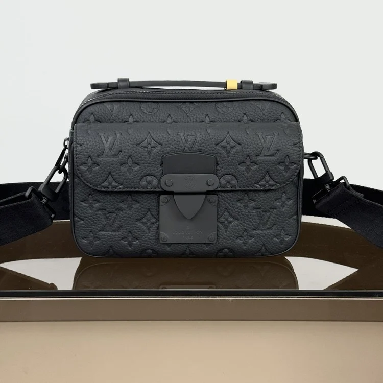 루이비통 S 락 메신저 백 M58489
