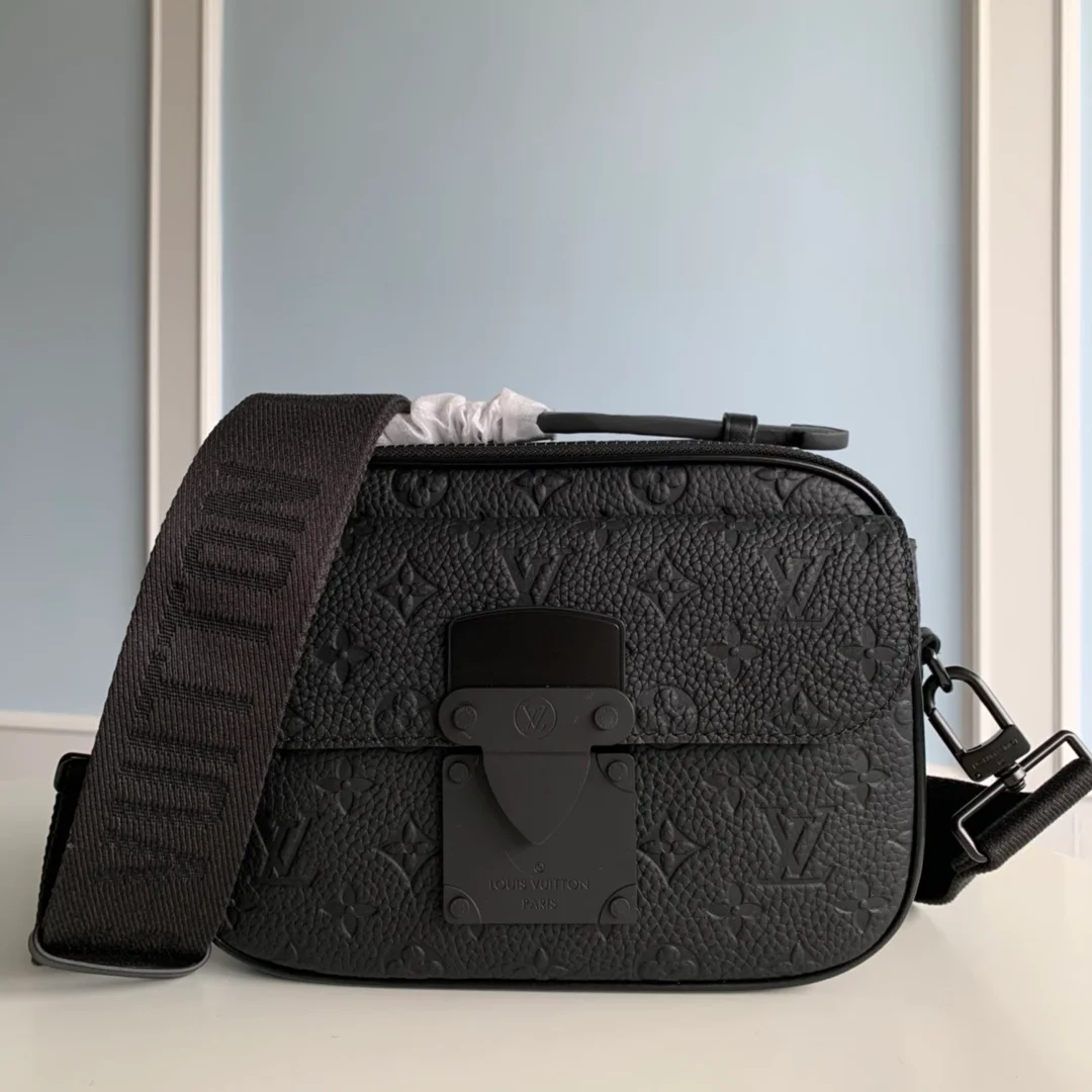 루이비통 S 락 메신저 백 M58489