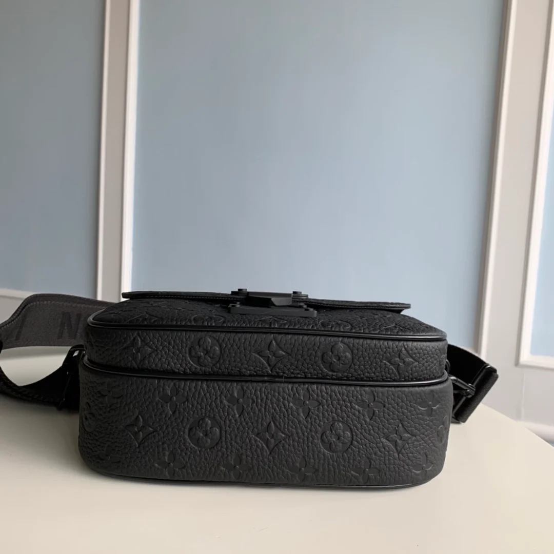 루이비통 S 락 메신저 백 M58489