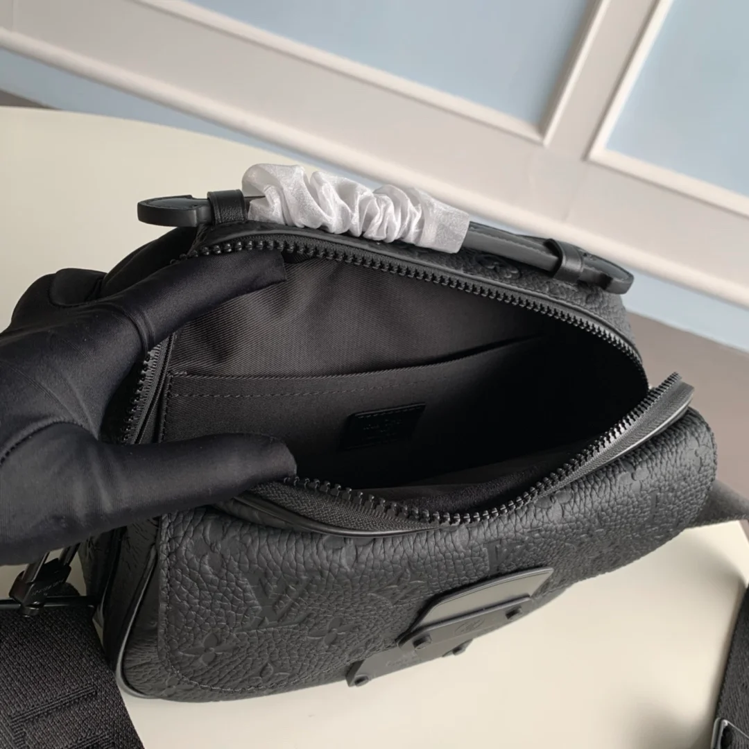 루이비통 S 락 메신저 백 M58489