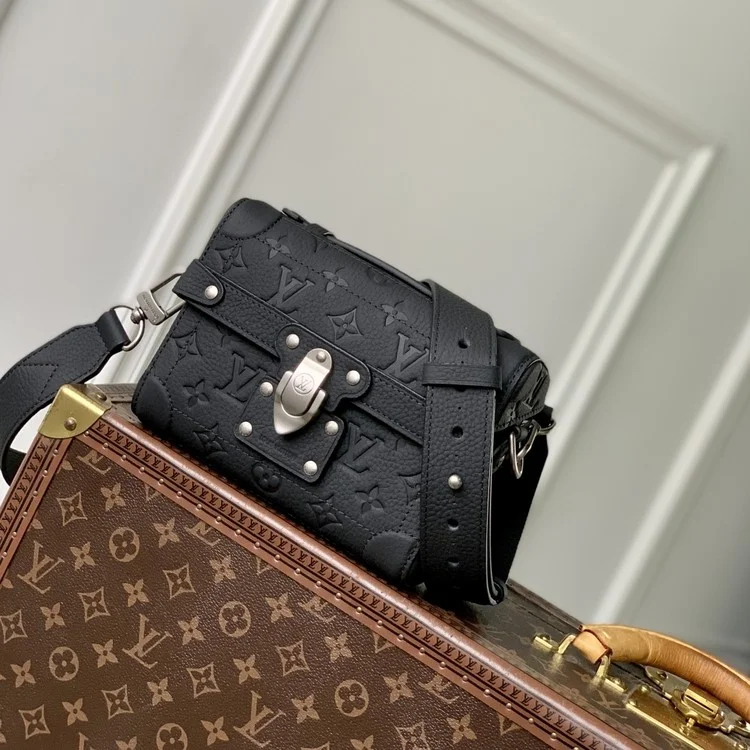 루이비통 소울 트렁크 M13871