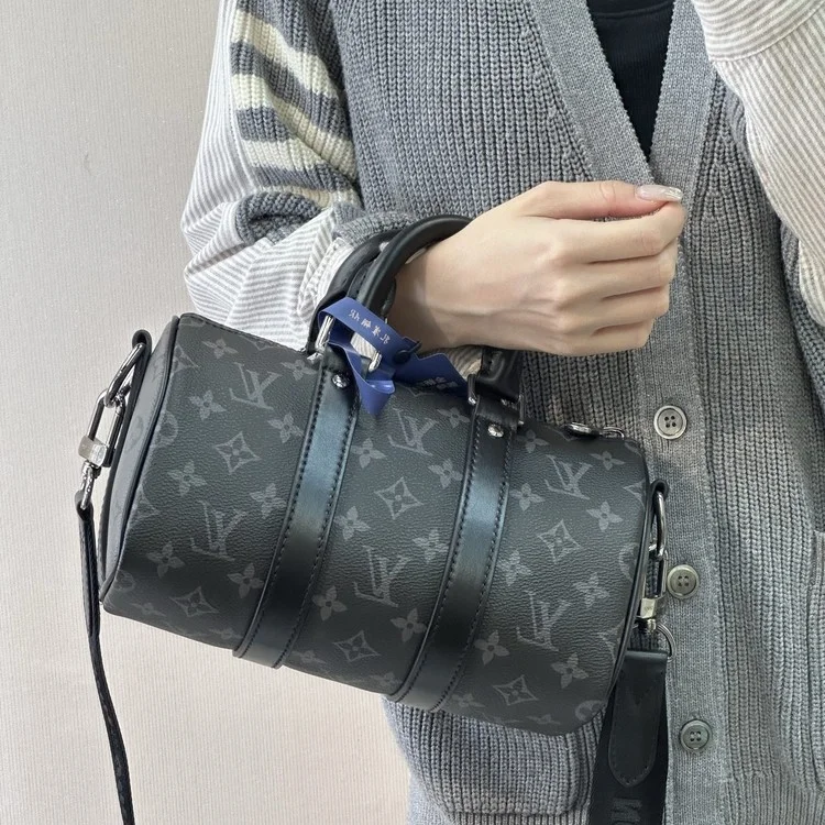 루이비통 키폴 반둘리에 25 이클립스 M46271