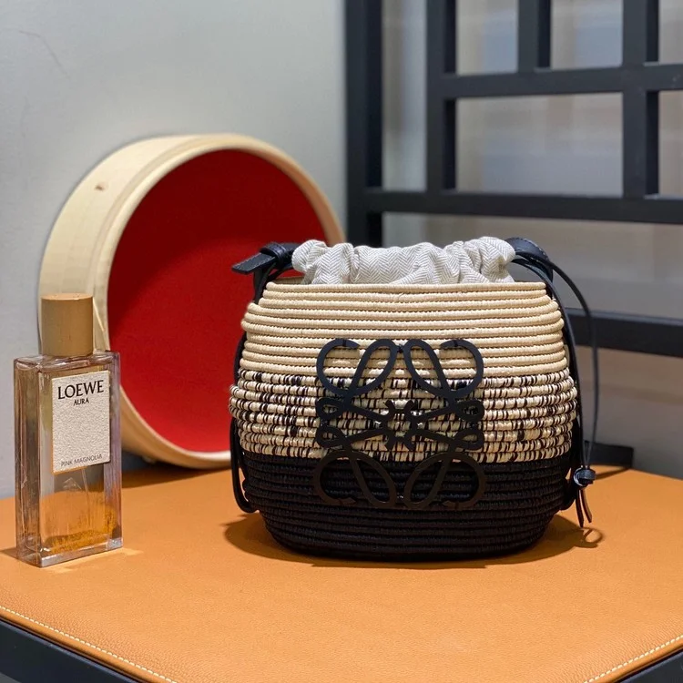 로에베 바스켓 숄더