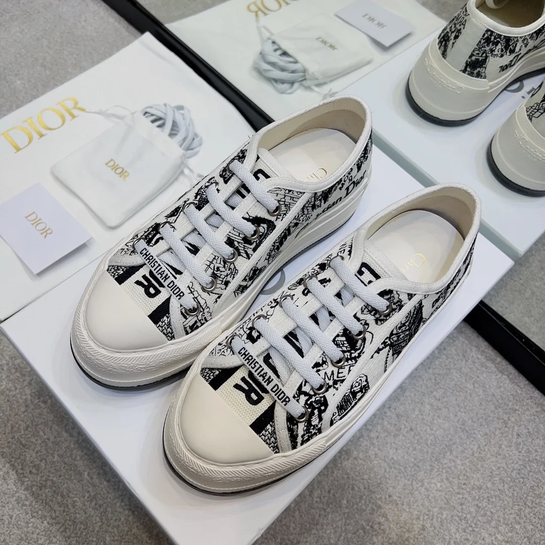 디올 플랫폼 스니커즈 화이트&블랙
