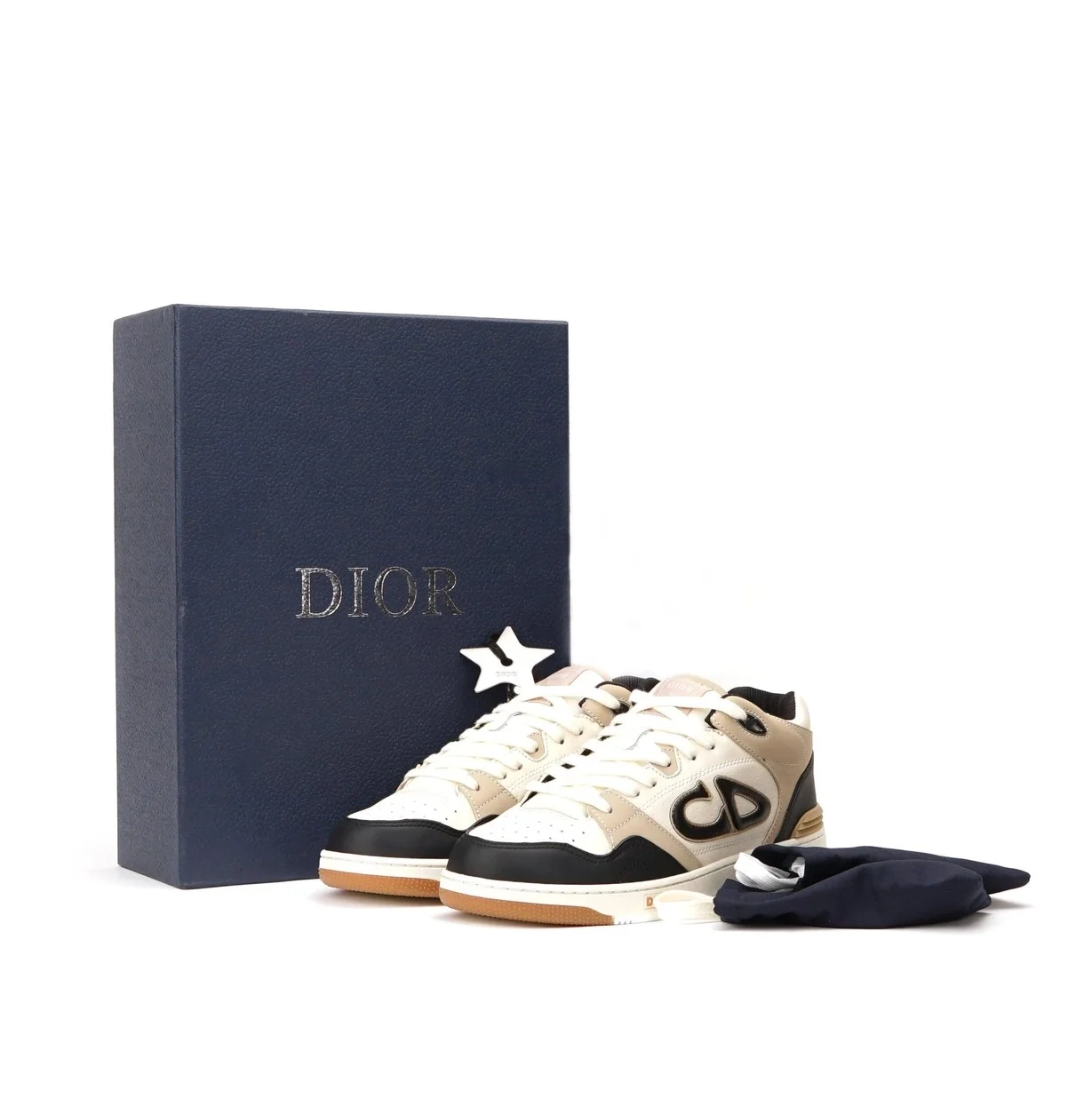 디올 B57 미드탑 스니커즈 블랙 & 크림