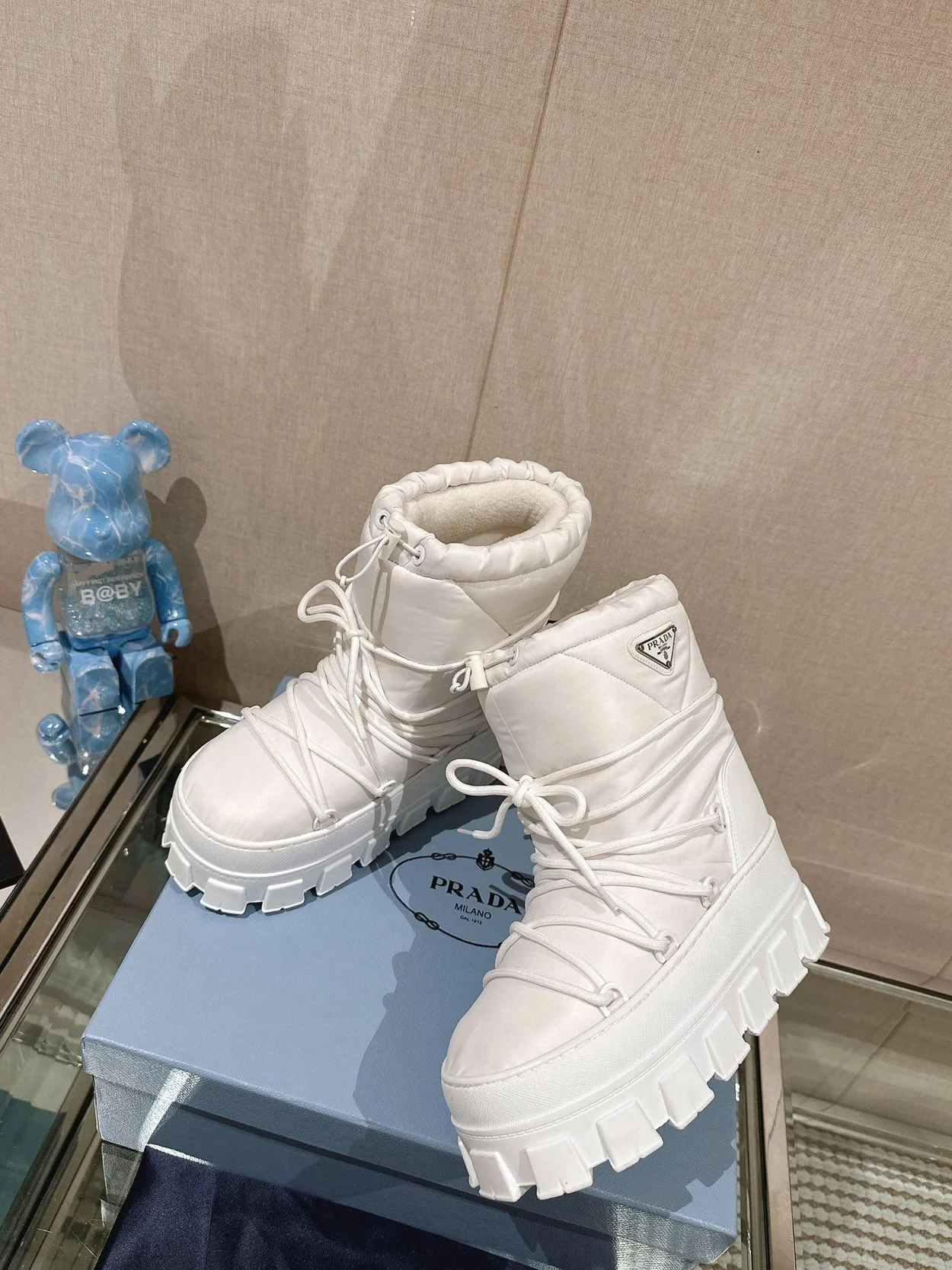 프라다 나일론 개버딘 아프레 스키 부츠 화이트