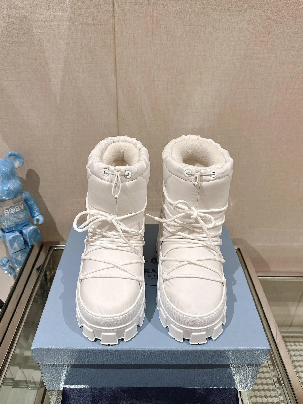 프라다 나일론 개버딘 아프레 스키 부츠 화이트