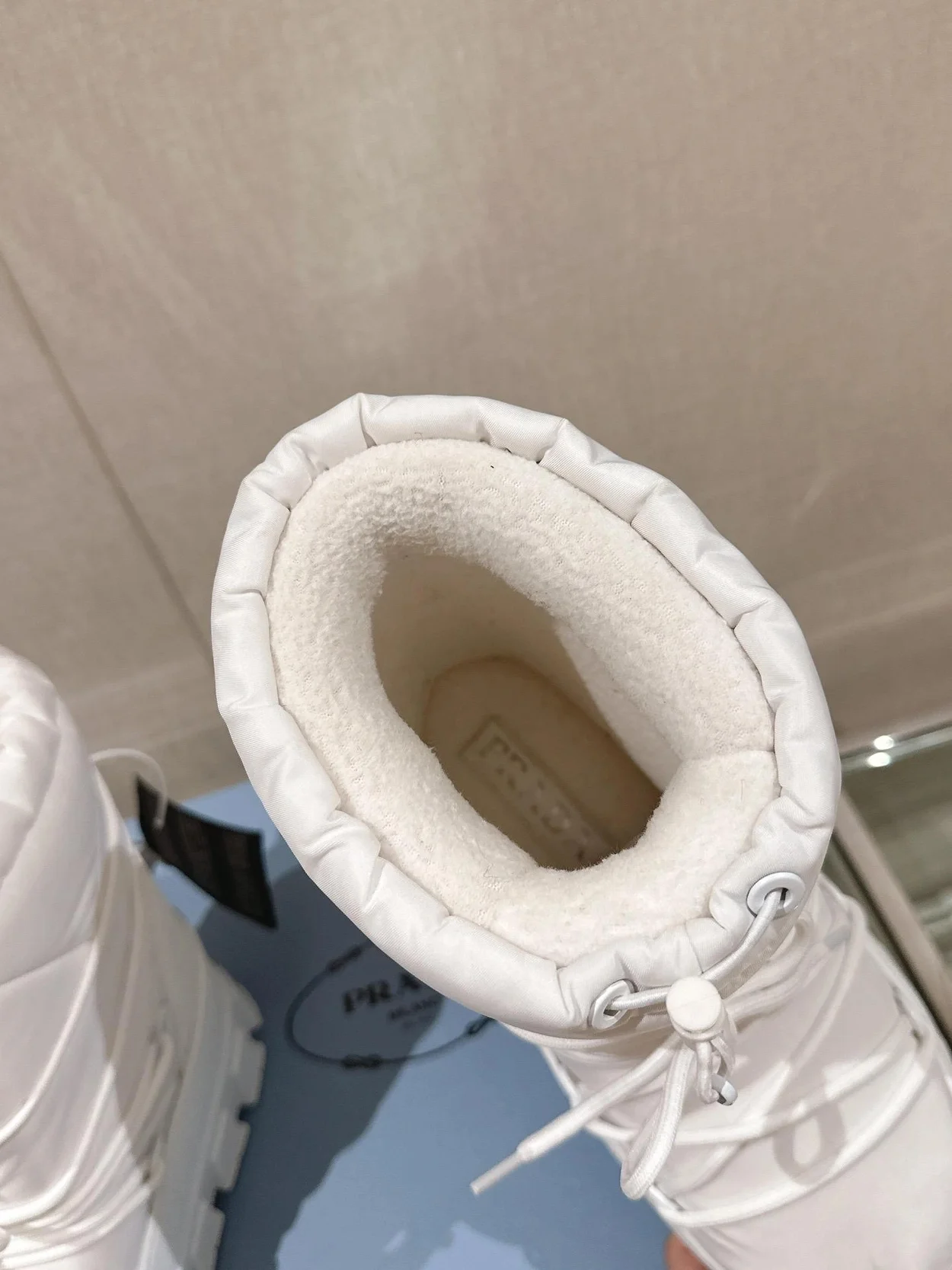 프라다 나일론 개버딘 아프레 스키 부츠 화이트