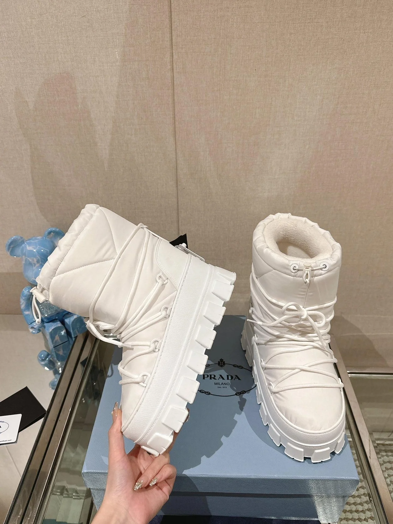 프라다 나일론 개버딘 아프레 스키 부츠 화이트