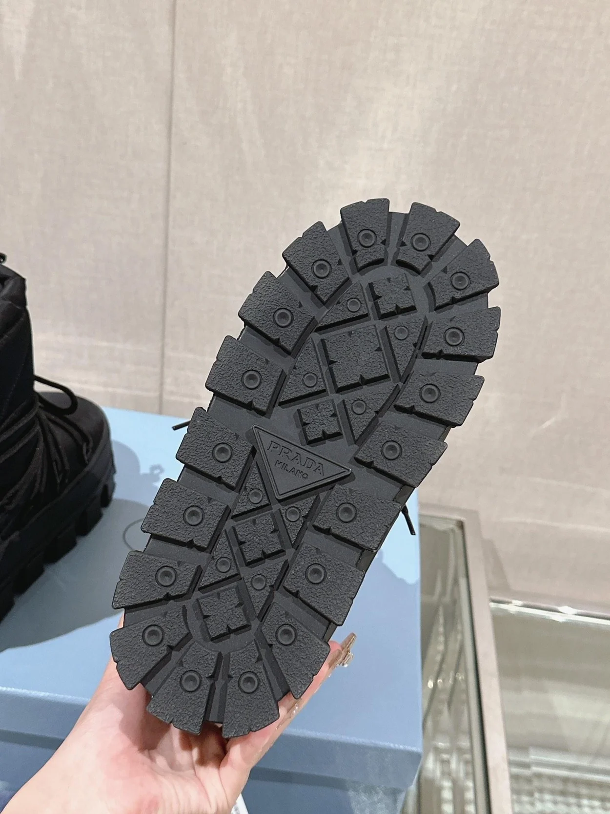 프라다 나일론 개버딘 아프레 스키 부츠 블랙