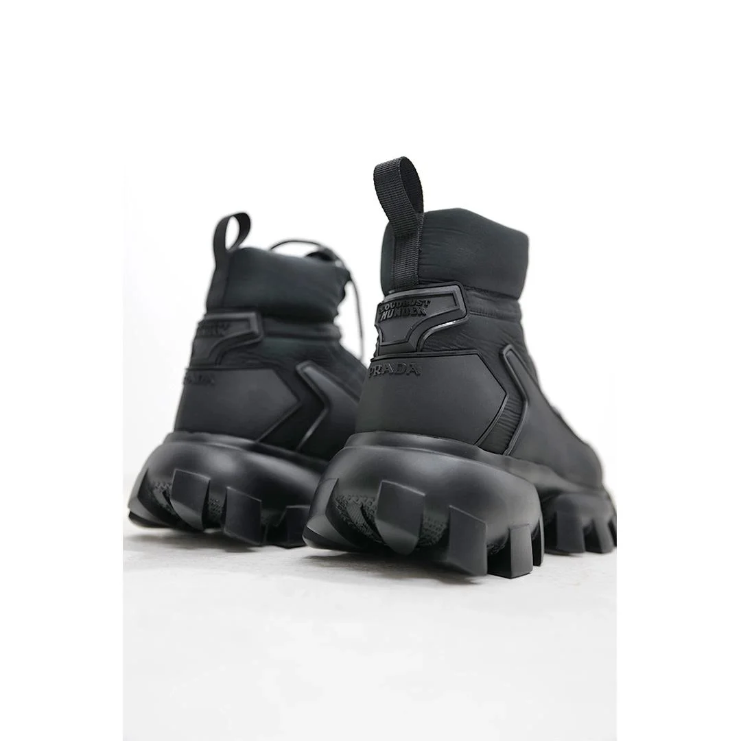 프라다 Cloudbust Thunder 레이스업 부츠 블랙