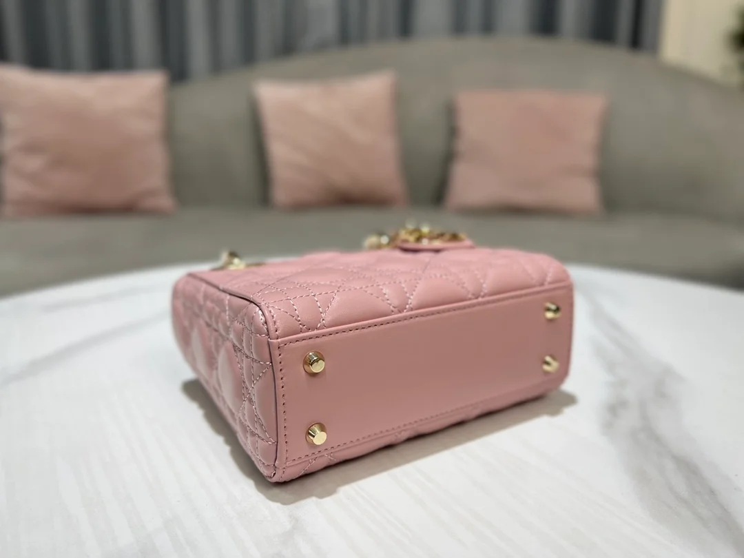 디올 레이디 페이던트 까나쥬 미니 백 앤틱 핑크