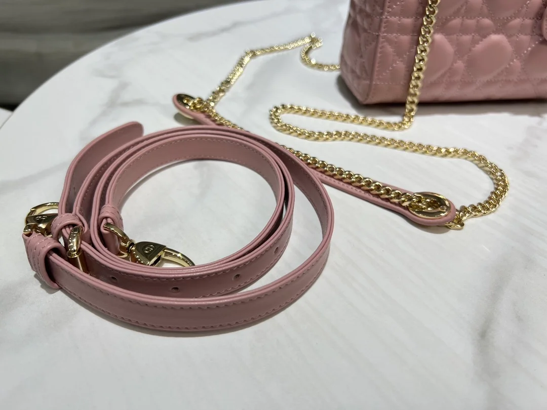 디올 레이디 페이던트 까나쥬 미니 백 앤틱 핑크