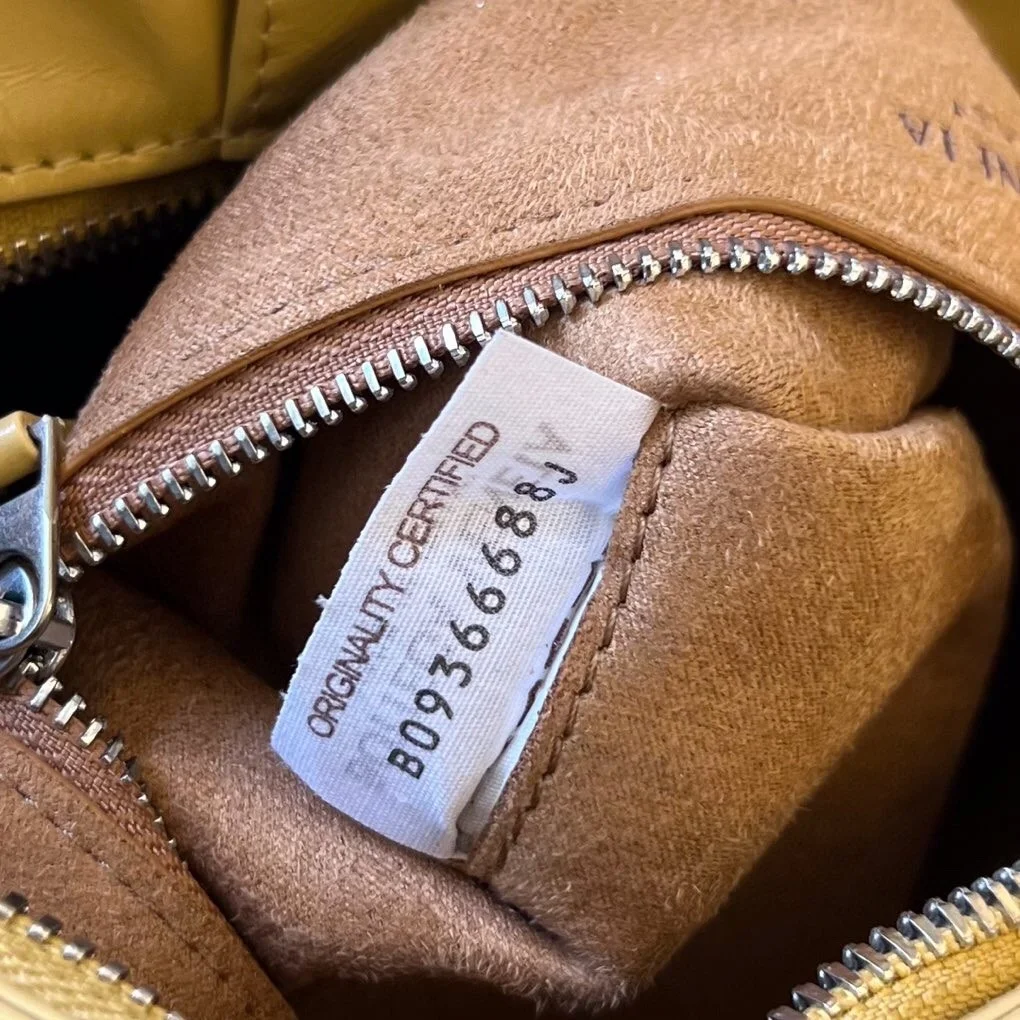 보테가 베네타 아르코 카메라백 버터