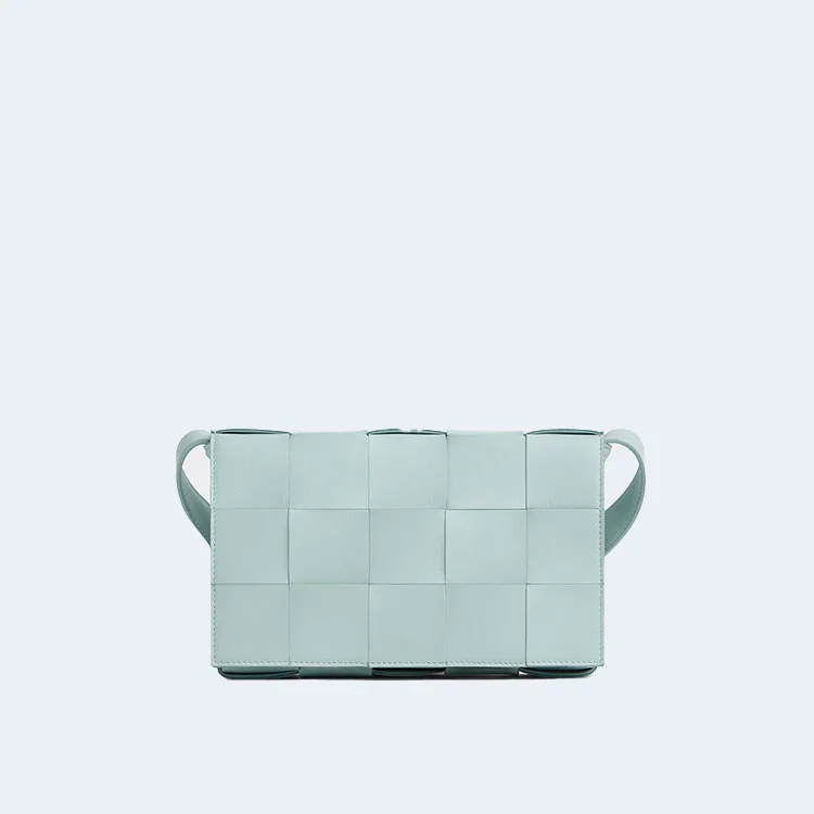 보테가 베네타 스트랩 카세트 백 틸 워시