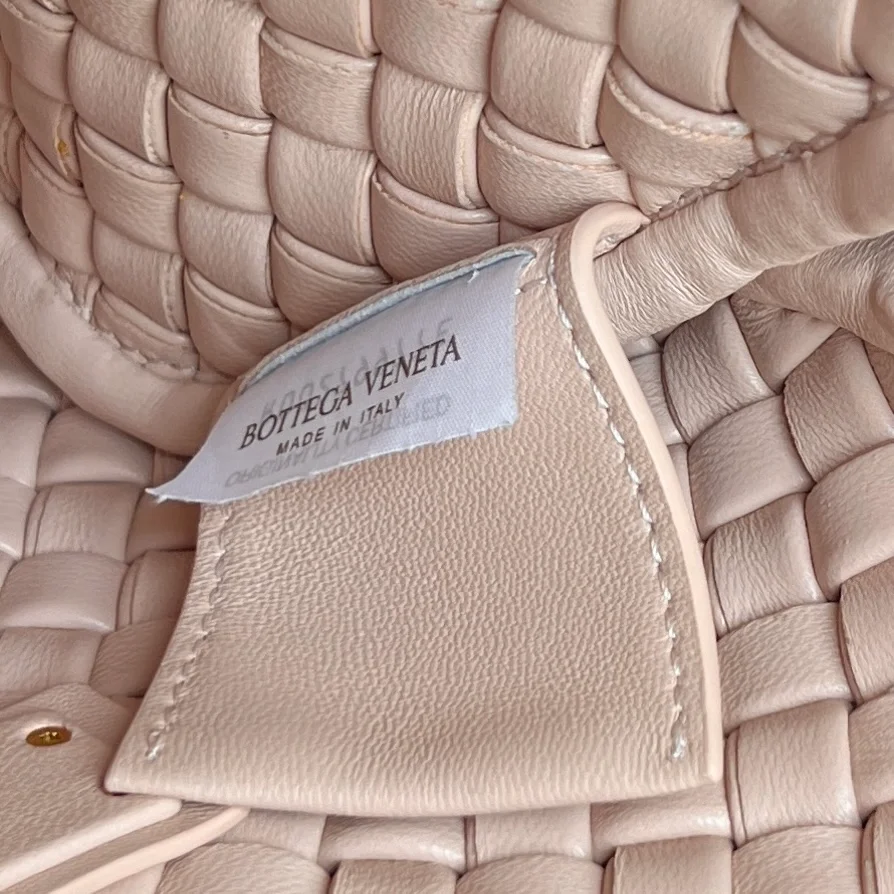 보테가 베네타 스몰 브릭 카세트백 핑크