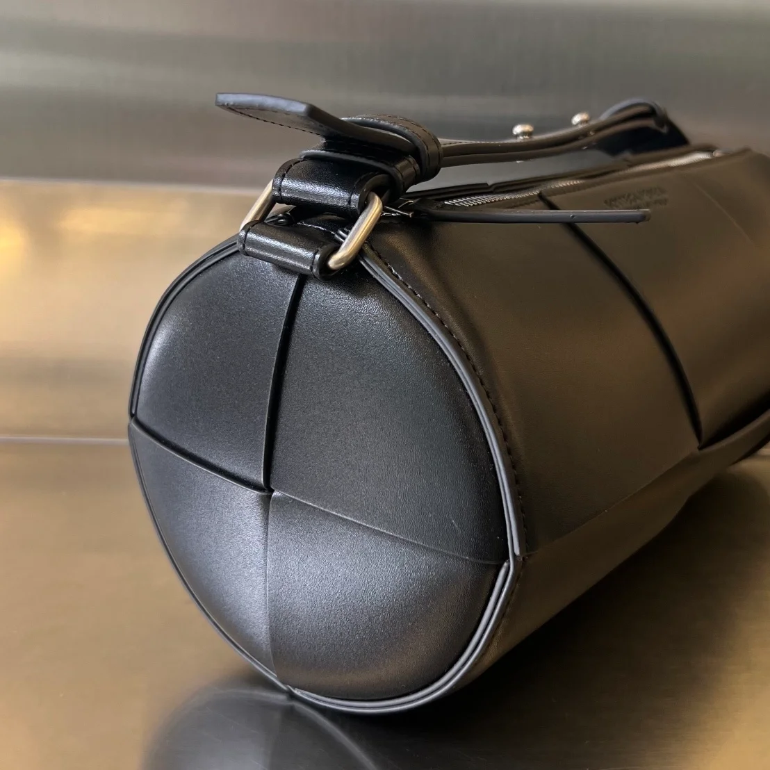 보테가 베네타 트래버틴 미디엄 카네트백