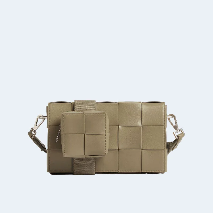 보테가 베네타 버서타일 스트랩 카세트백 토프