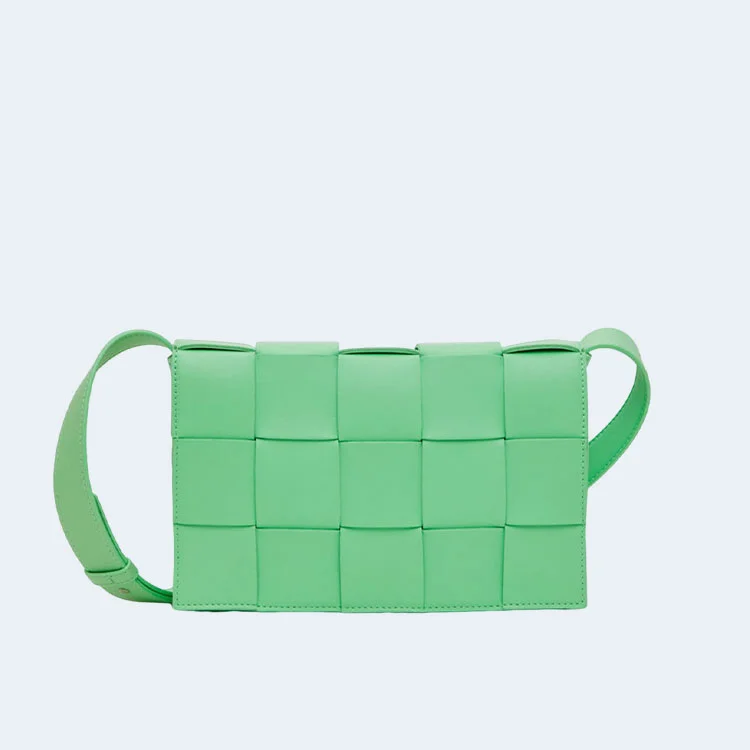 보테가 베네타 인트레치아토 카세트 메신저백