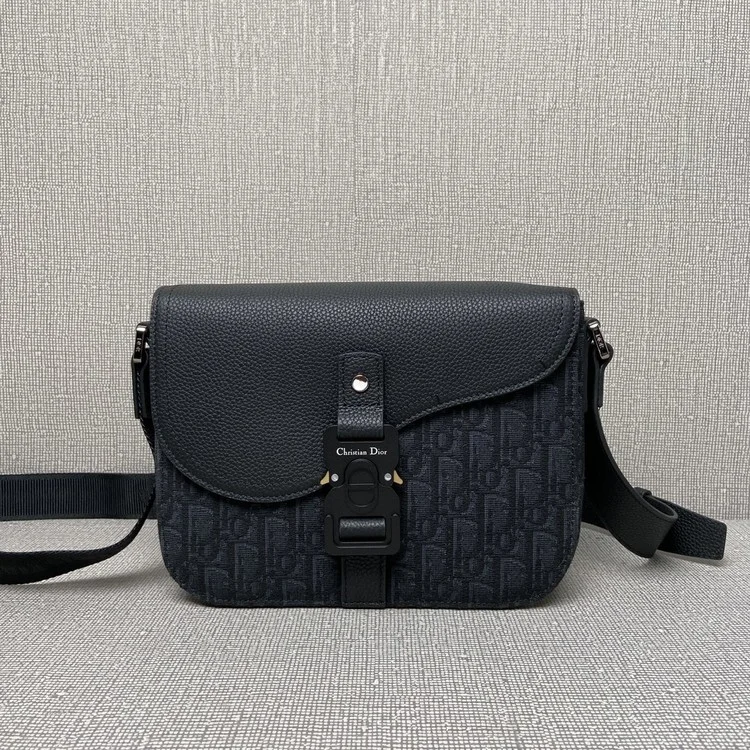 디올 새들 스몰 크로스백