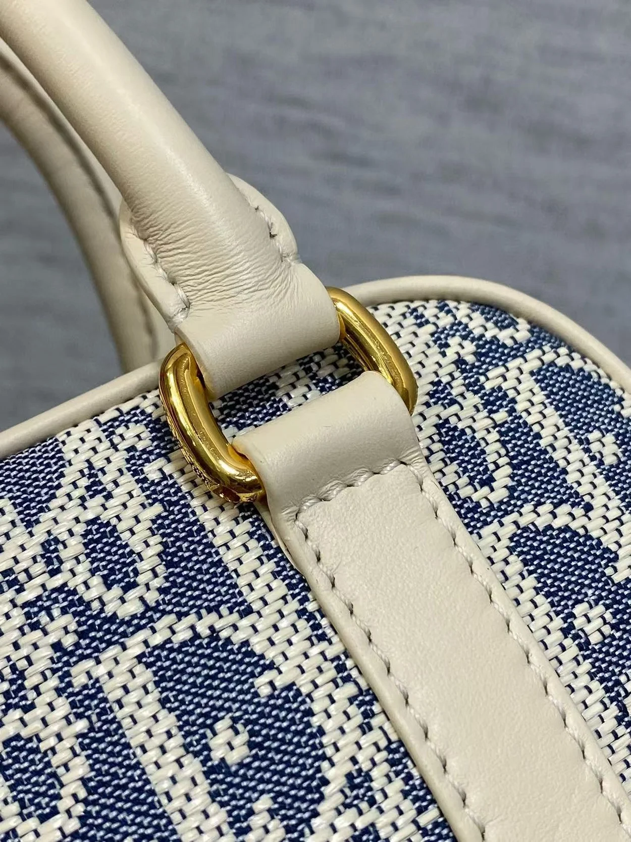 디올  바이브 볼링 백