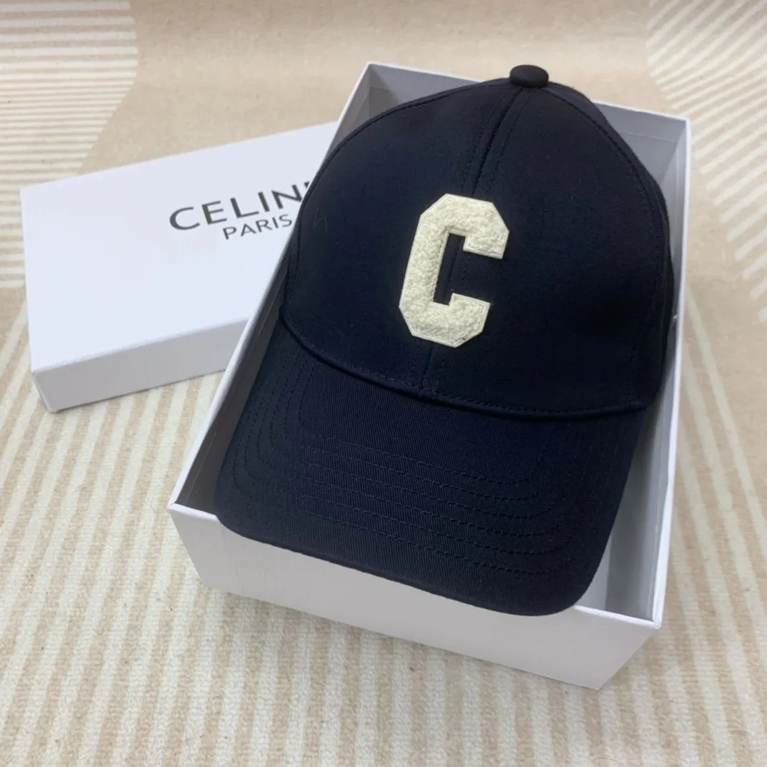 셀린느 이니셜 C 로고 코튼 베이스볼 볼캡