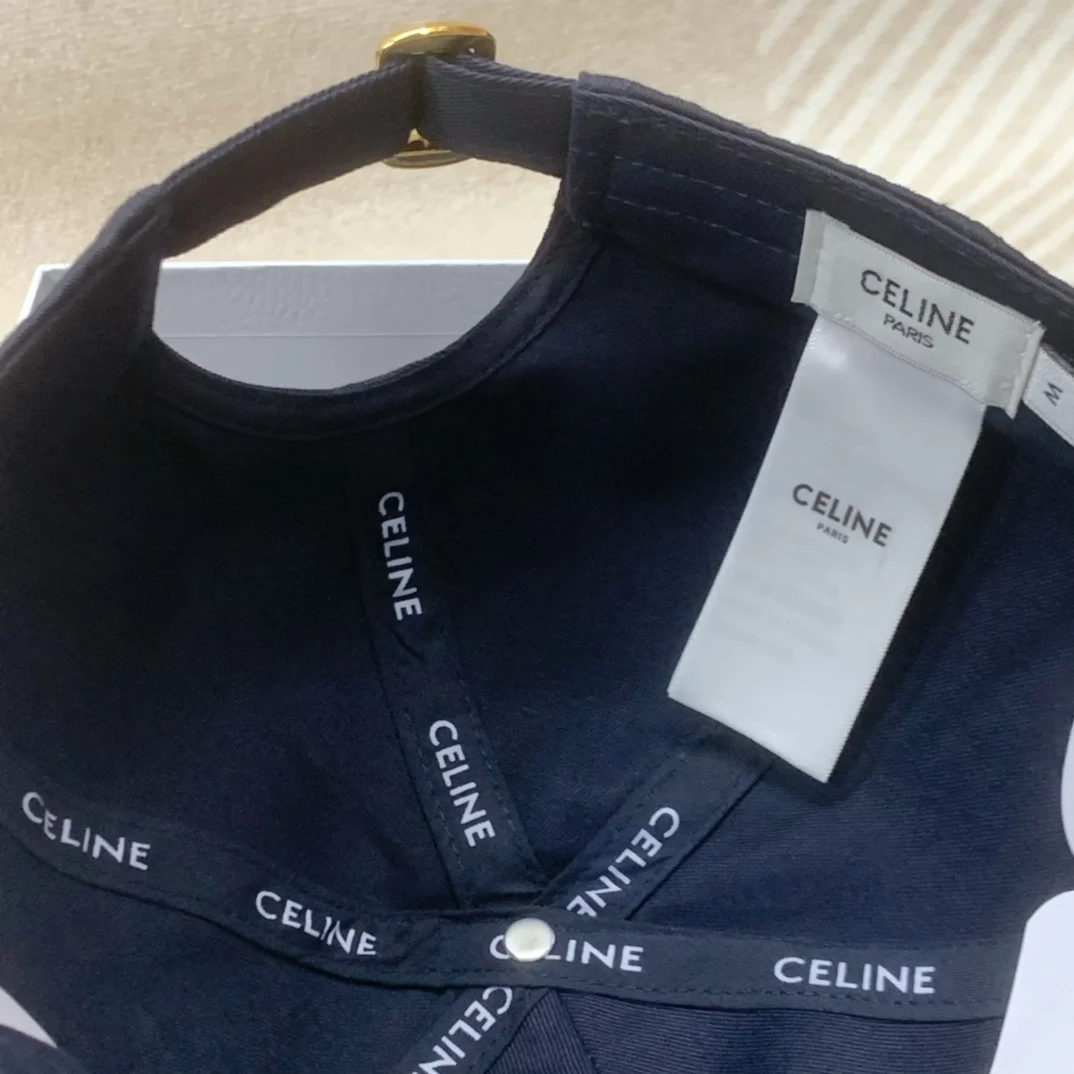 셀린느 이니셜 C 로고 코튼 베이스볼 볼캡