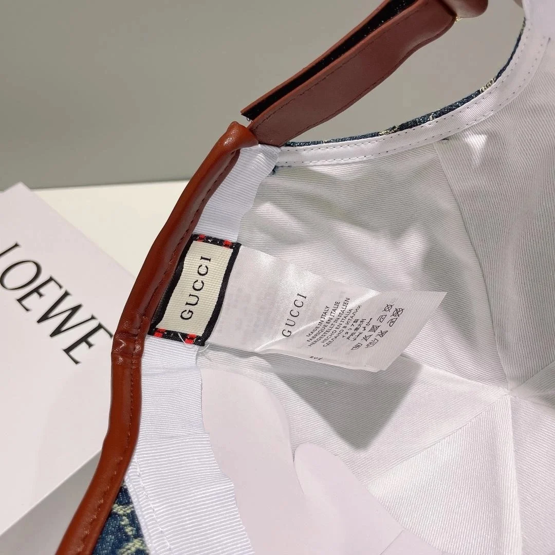 구찌 GG 자카드 블루 데님 베이스볼 캡