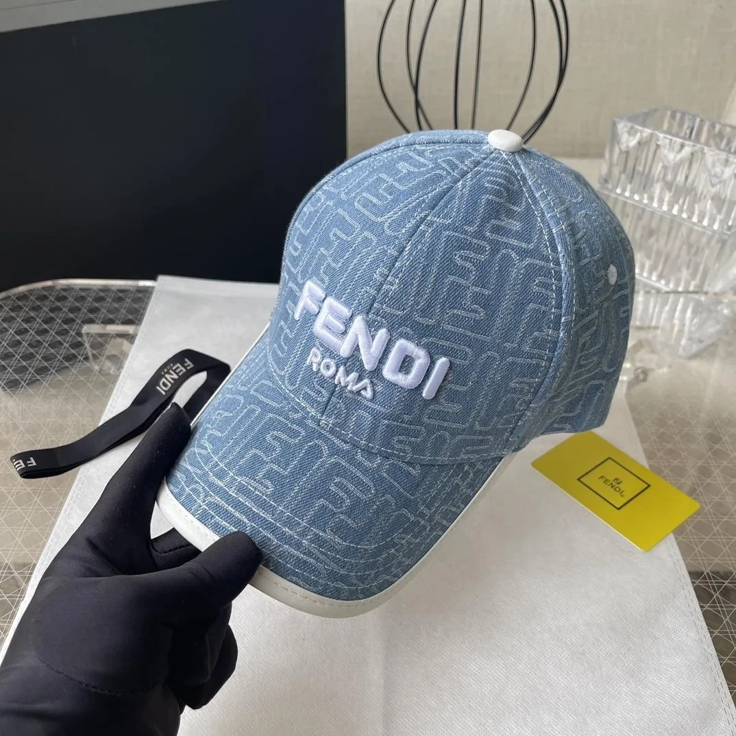 펜디 FF 자카드 블루 화이트 데님 베이스볼 캡