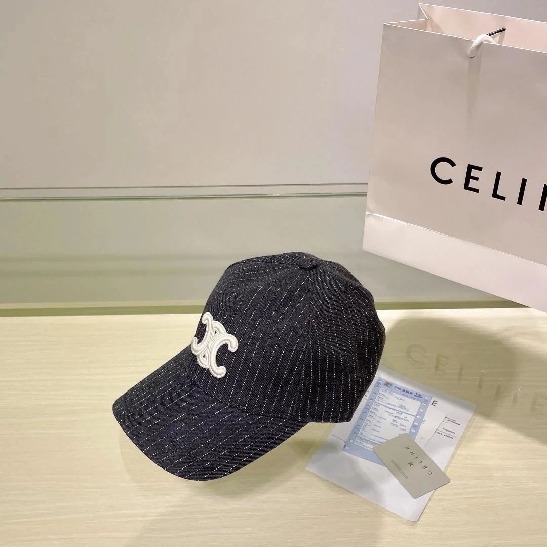 셀린느 트리옹프 스트라이프 베이스볼 캡