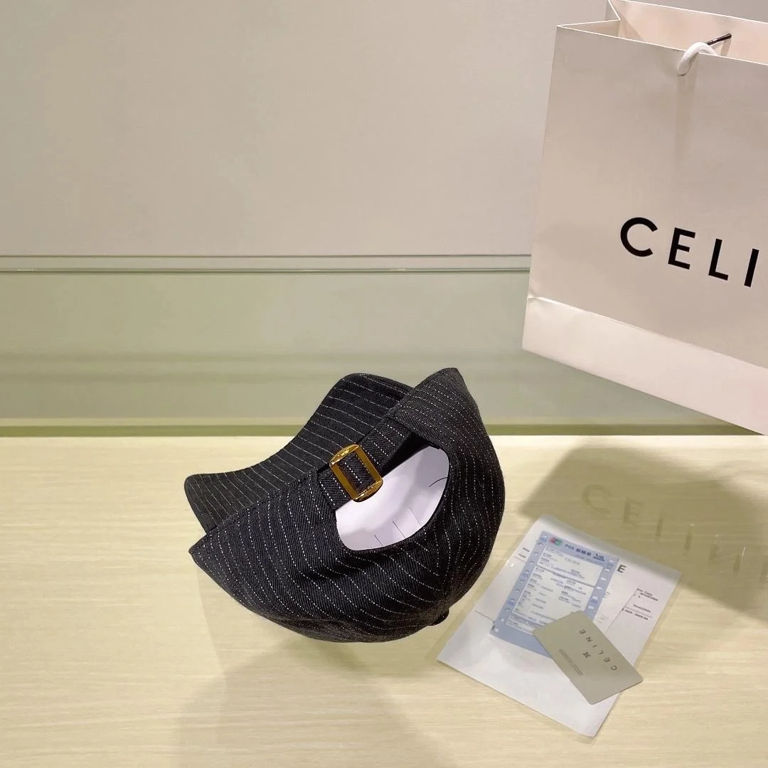 셀린느 트리옹프 스트라이프 베이스볼 캡