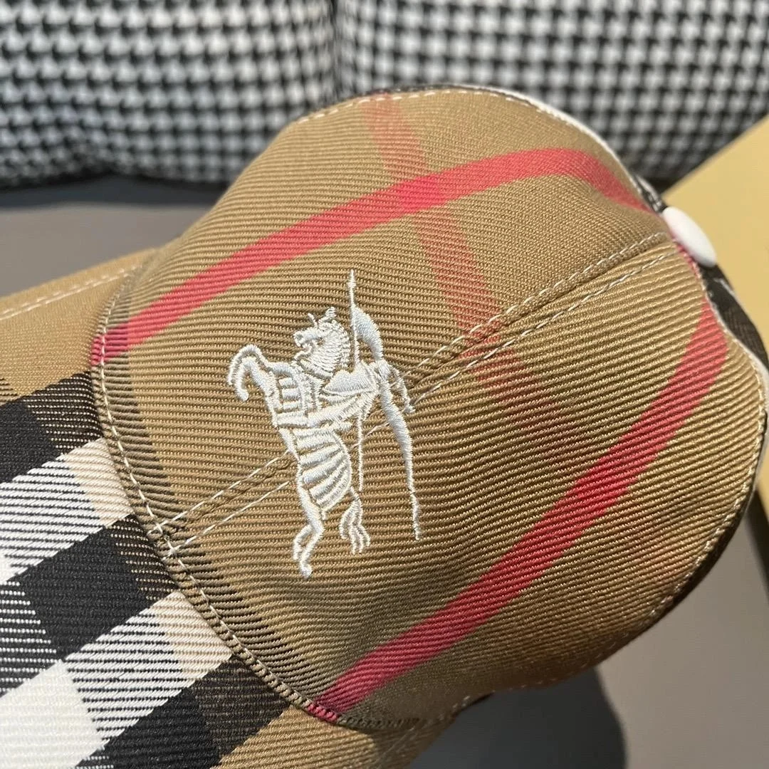 버버리 EKD 빈티지 체크 베이스볼 캡