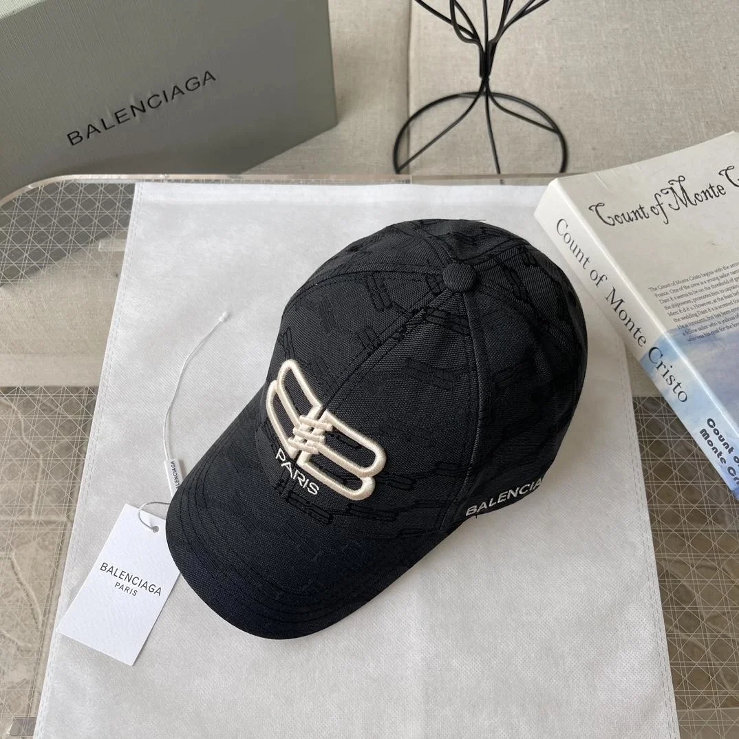 발렌시아가 BB 모노그램 블랙 베이스볼 캡