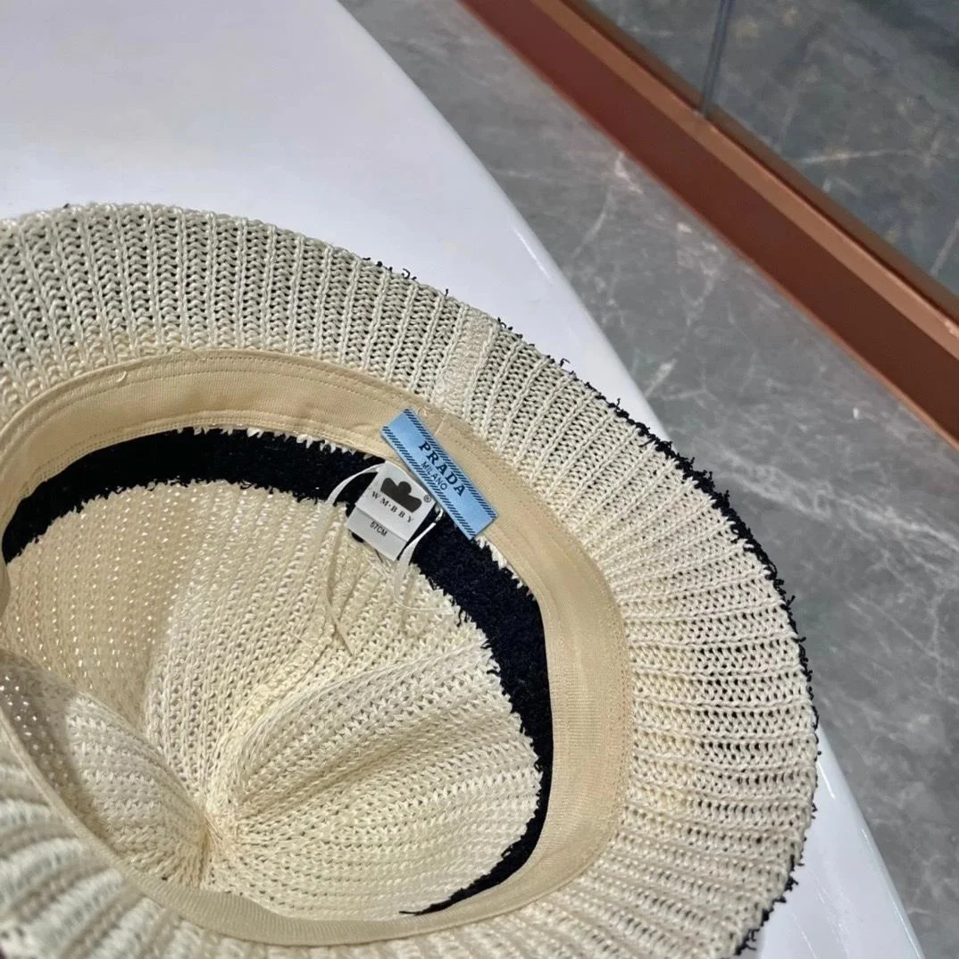 프라다 배색 아이보리 니트 버킷 햇