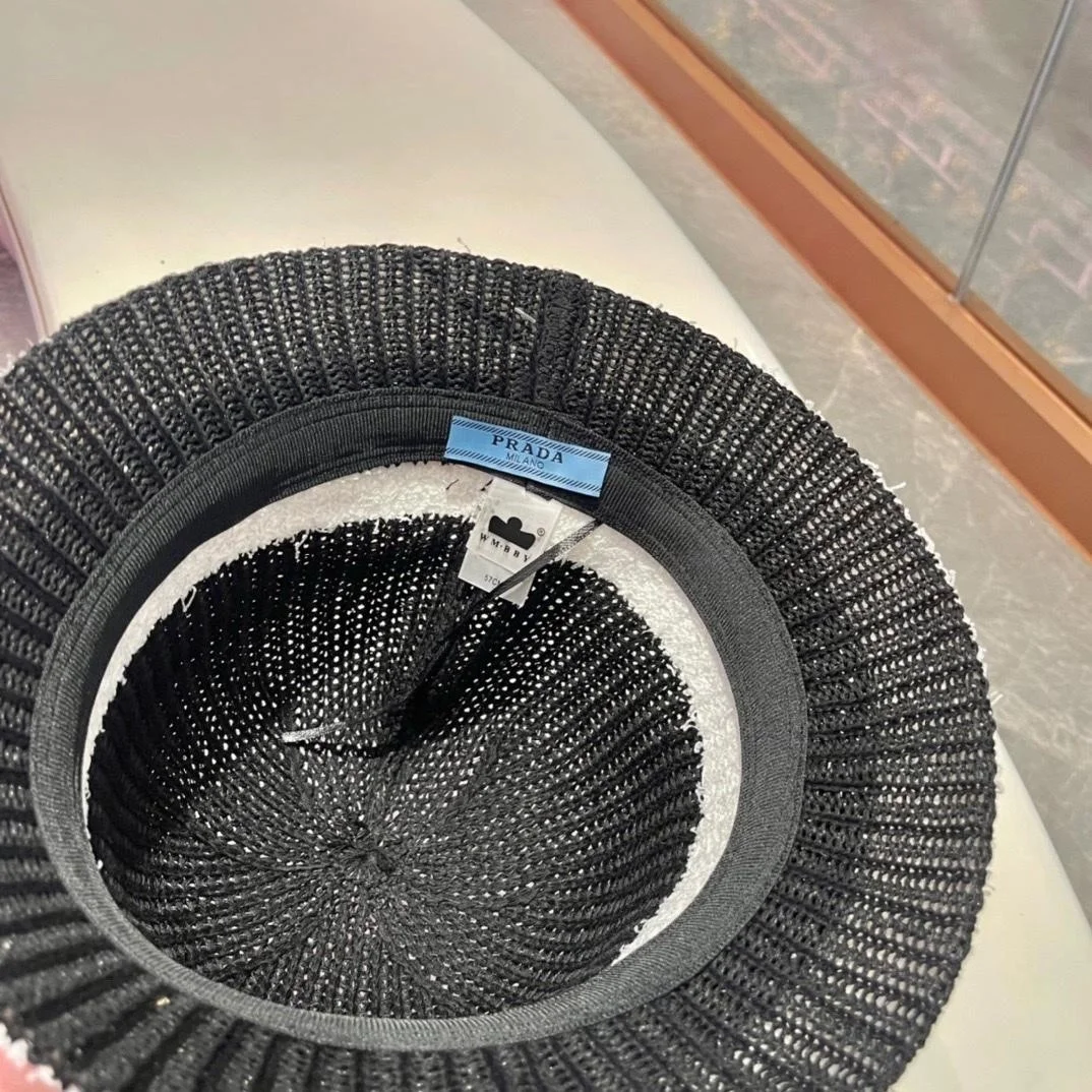 프라다 배색 블랙 니트 버킷 햇