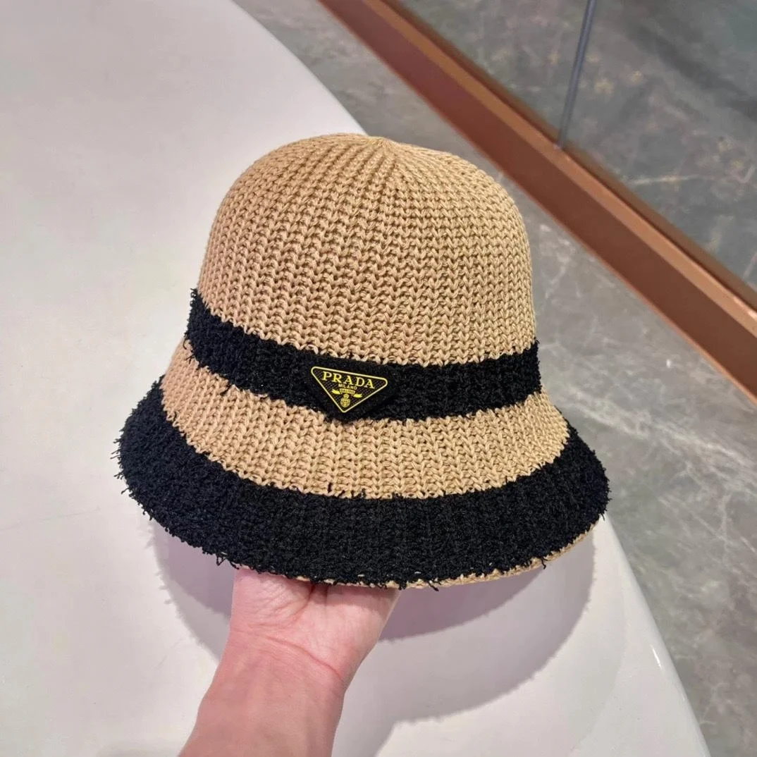 프라다 배색 베이지 니트 버킷 햇