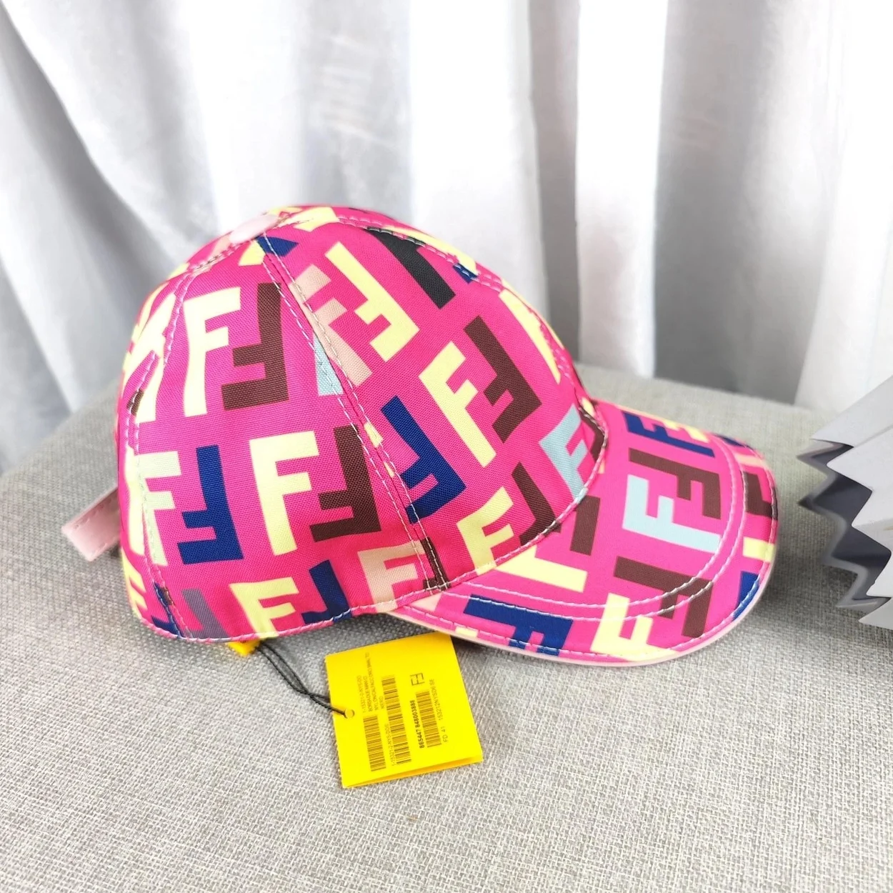 펜디 멀티 핑크 패브릭 베이스볼 캡
