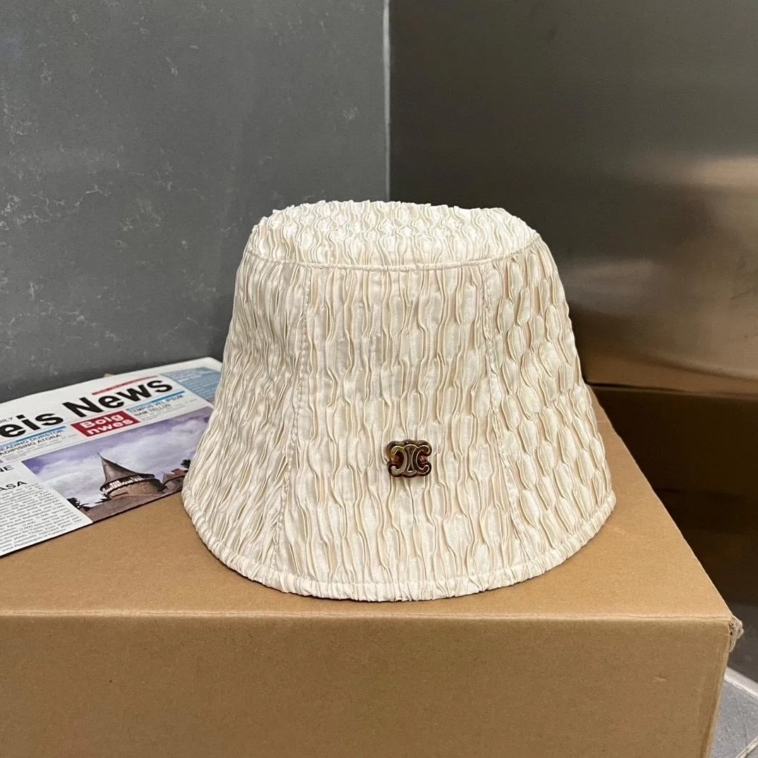 셀린느 링클 화이트 버킷 햇