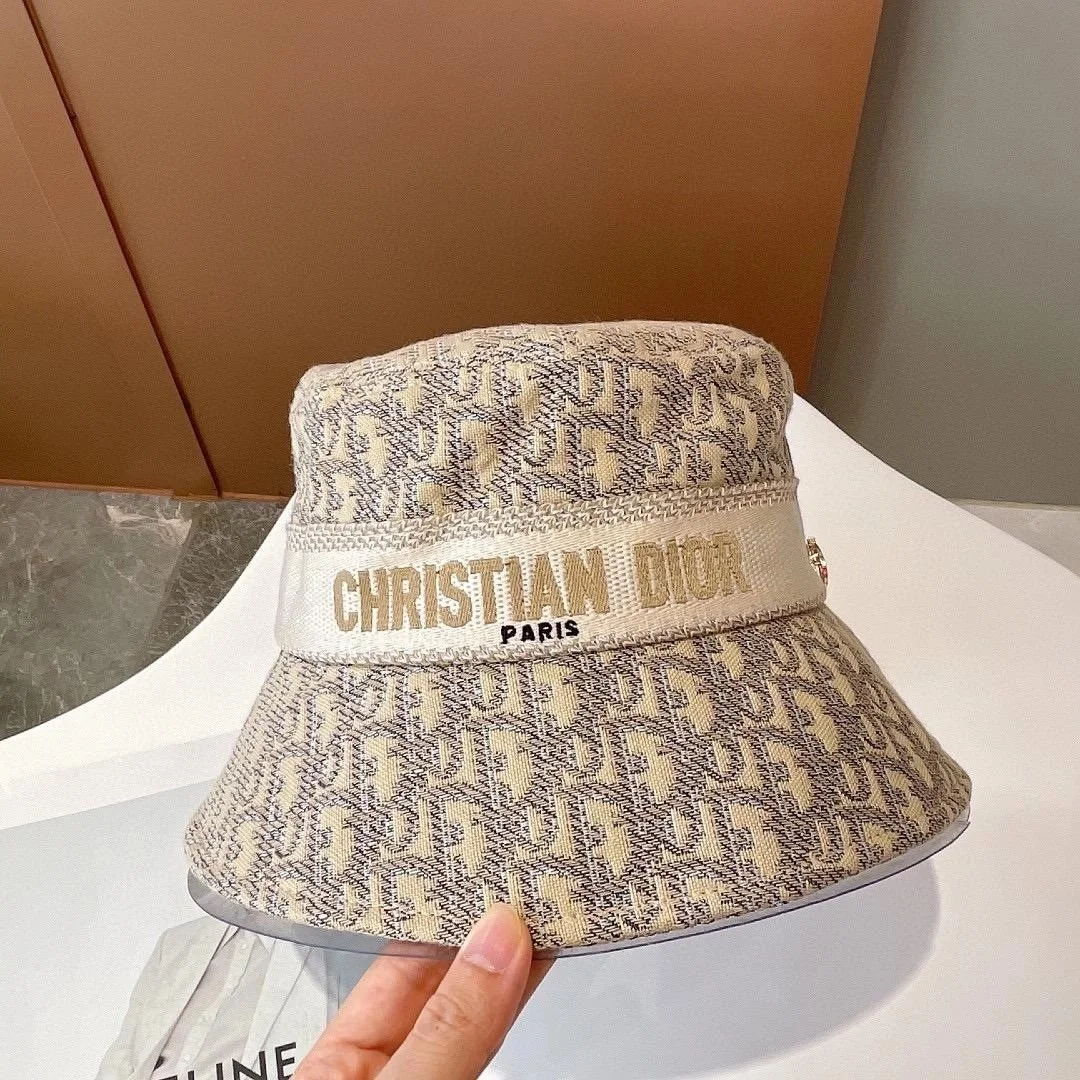 디올 오블리크 베이지 스몰 브림 버킷 햇